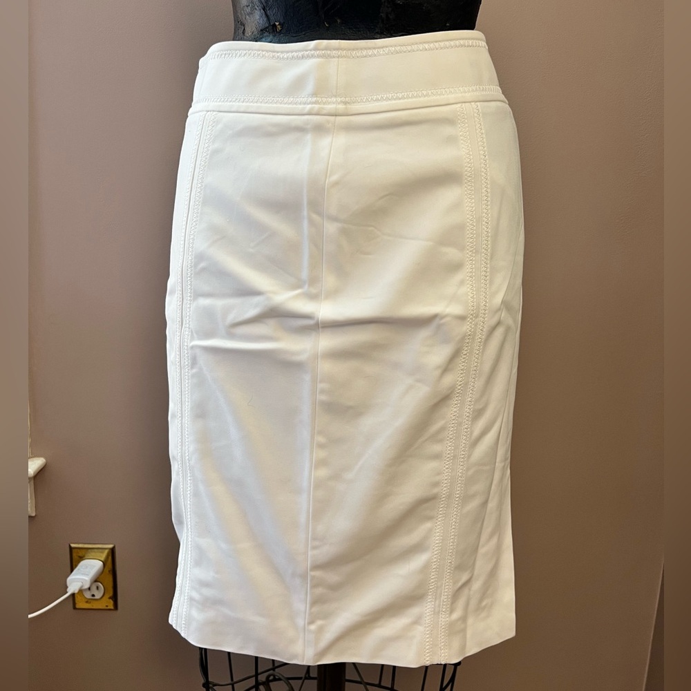 White House Black Market Crisp White Stretchy Pencil Skirt Size 4